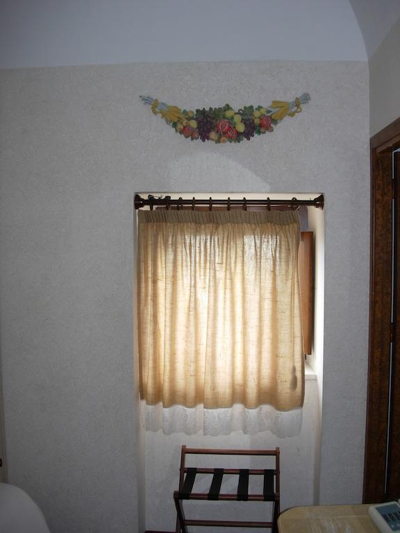 Eremo Hotel Casa Del Sorriso 埃里切 外观 照片