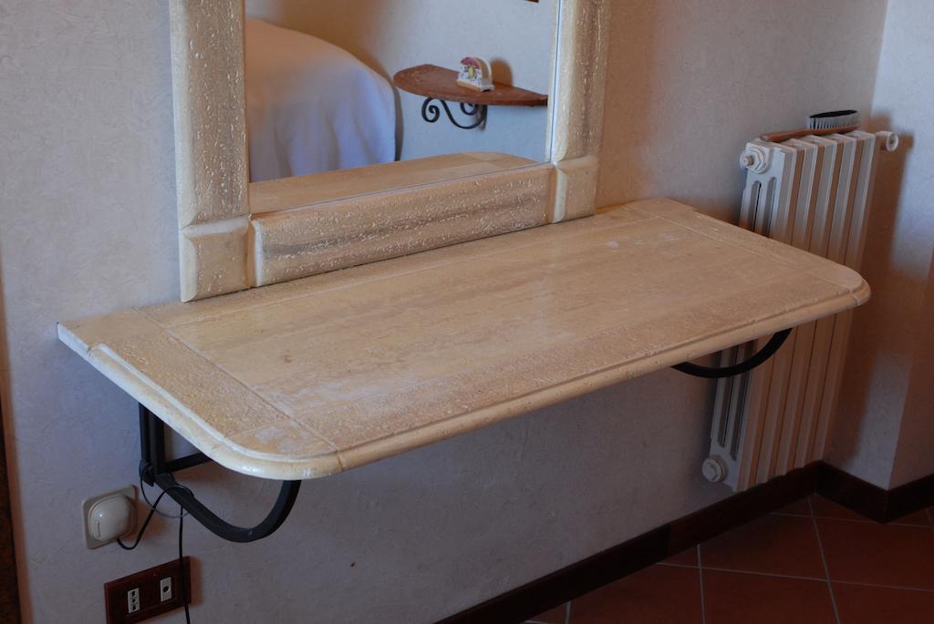 Eremo Hotel Casa Del Sorriso 埃里切 客房 照片