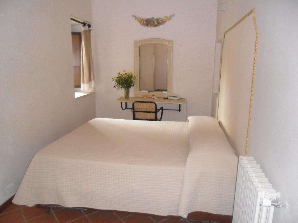 Eremo Hotel Casa Del Sorriso 埃里切 外观 照片